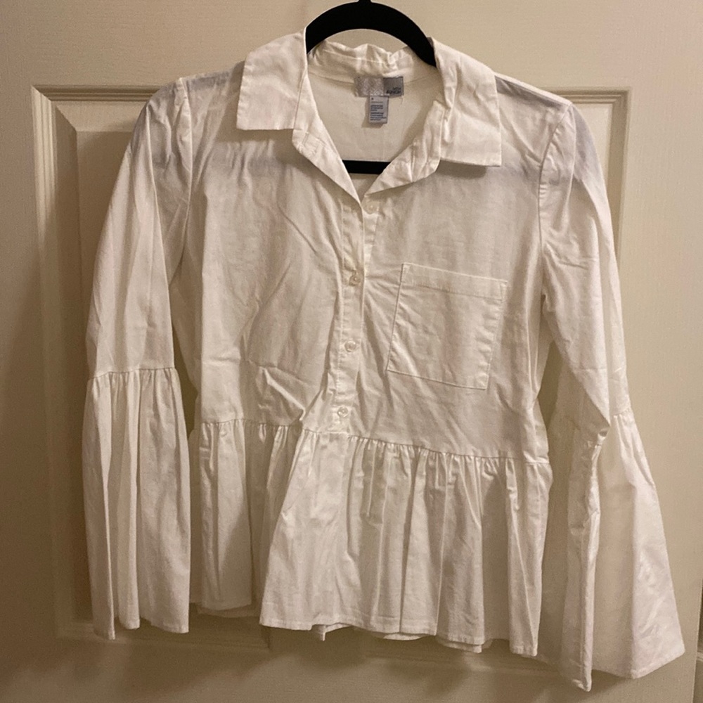 White button up peplum shirt. Size S